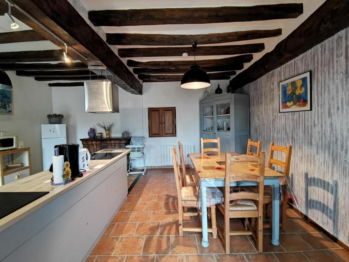 Aux Acacias Villa Braye-sous-Faye Luaran gambar
